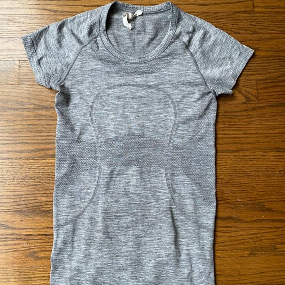 lululemon athletica Tops - LULULEMON Swiftly Tech Short Sleeve Shirt Slate/White 6